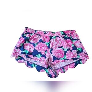 Mud Pie Vibrant Pink and White Floral Shorts Size Medium
